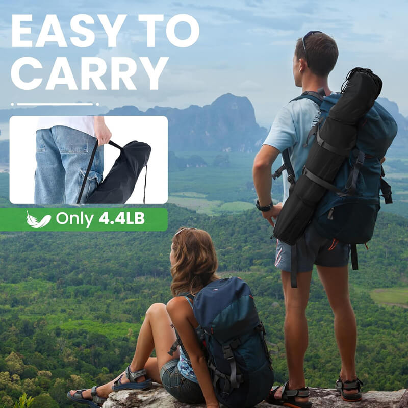 Hiking at the top of the mountain: a pair of backpackers carry a portable folding chair that weighs only 4.4 pounds to enjoy the scenery The chair can be easily fixed on the outside of the backpack after folding, meeting the needs of "lightweight travel, rest at any time" when hiking and mountaineering, anduitively showing the portability and outdoor practicality of the product.